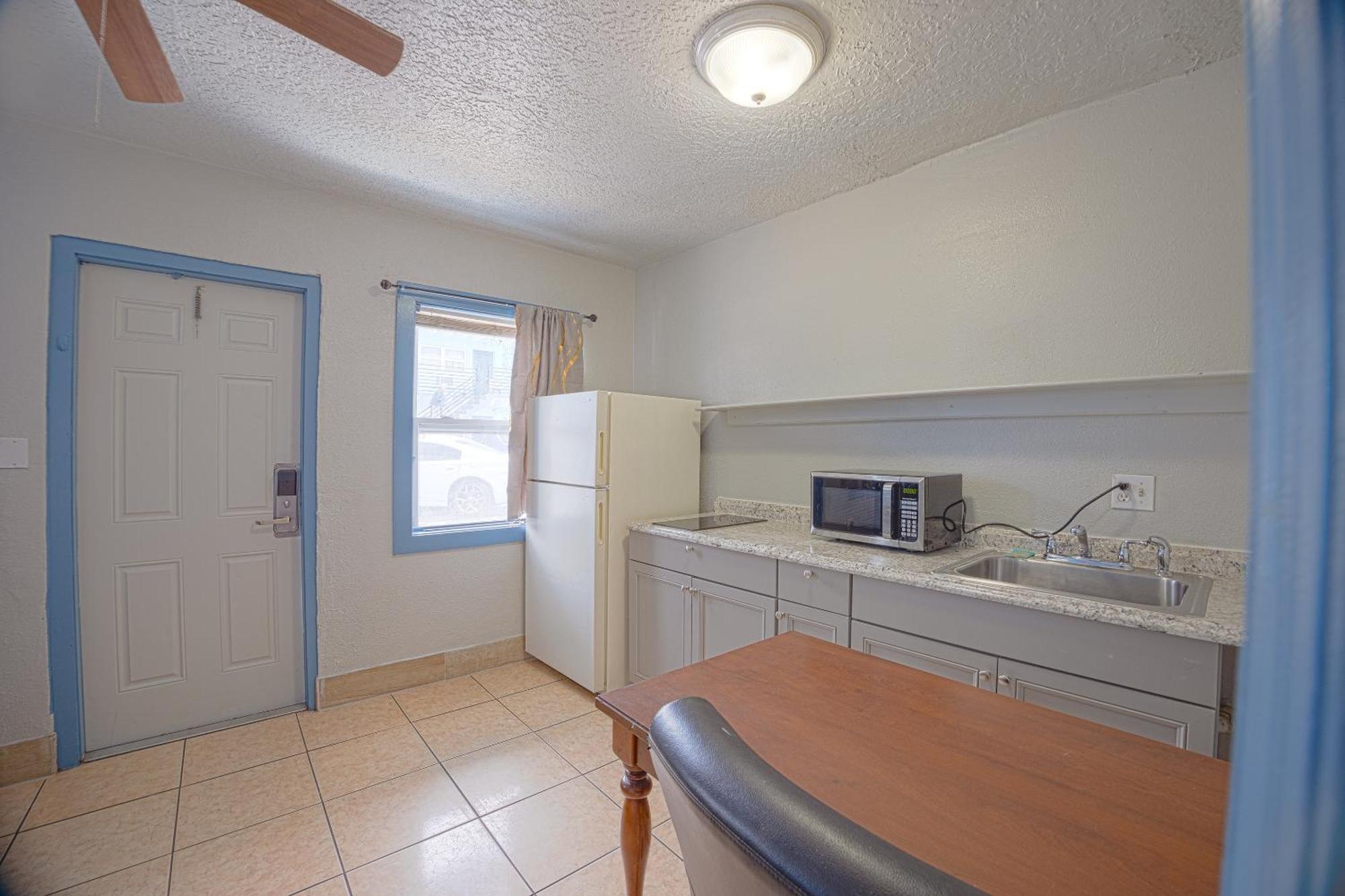 Aladdin Motel By Oyo Merritt Island Εξωτερικό φωτογραφία
