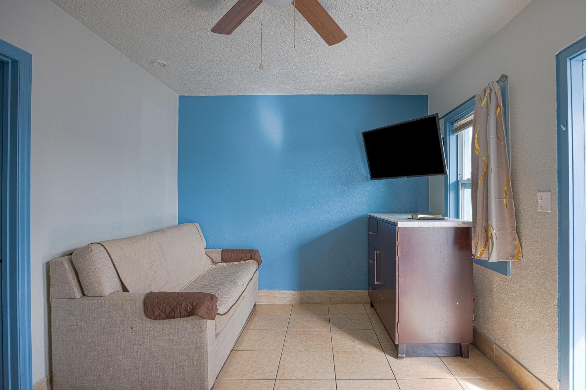 Aladdin Motel By Oyo Merritt Island Εξωτερικό φωτογραφία